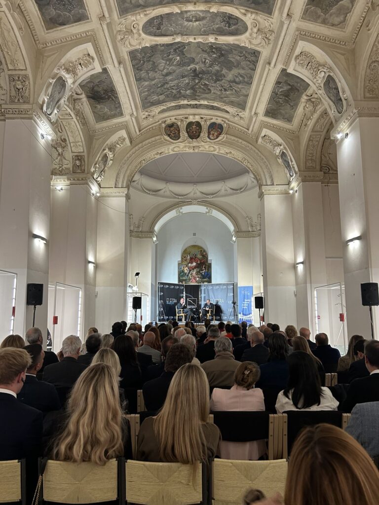 ET CETERA | Dialogy: Fra Alessandro de Franciscis v rozhovoru s Francescem Augustem Razettem, Praha, 25. 9. 2025.