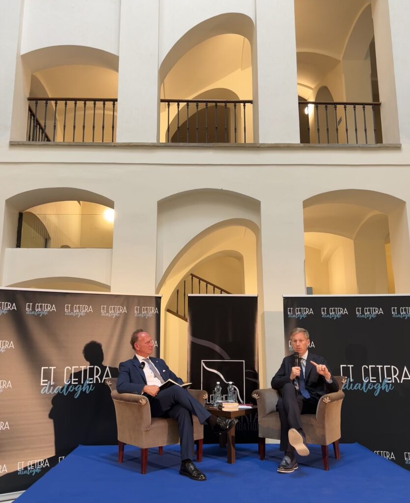 ET CETERA | Dialogy: Alessandro Orsini v rozhovoru s Francescem Augustem Razettem, Praha, 19. 6. 2025.