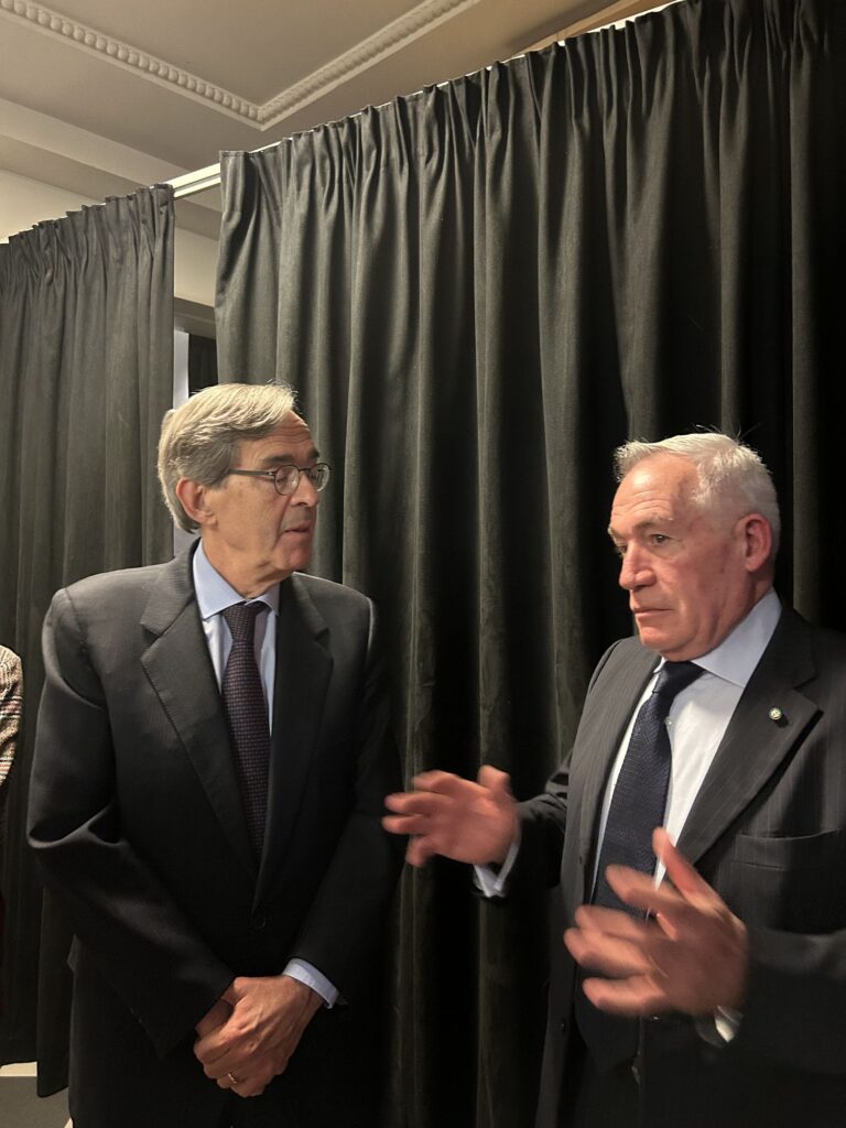 ET CETERA | Dialogy: Paolo Capitini a Mirko Campochiari v rozhovoru s Francescem Augustem Razettem, Praha, 13. 11. 2025.