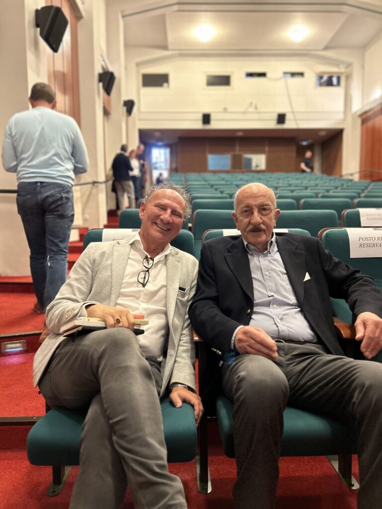 ET CETERA | Dialogy: Giuseppe Ayala v rozhovoru s Francescem Augustem Razettem, Praha, 9. 6. 2026.