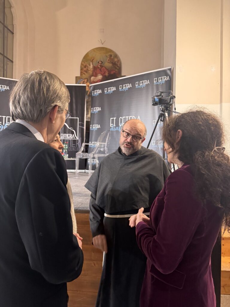 ET CETERA | Dialogy: Paolo Benanti v rozhovoru s Francescem Augustem Razettem, Praha, 29. 1. 2026.