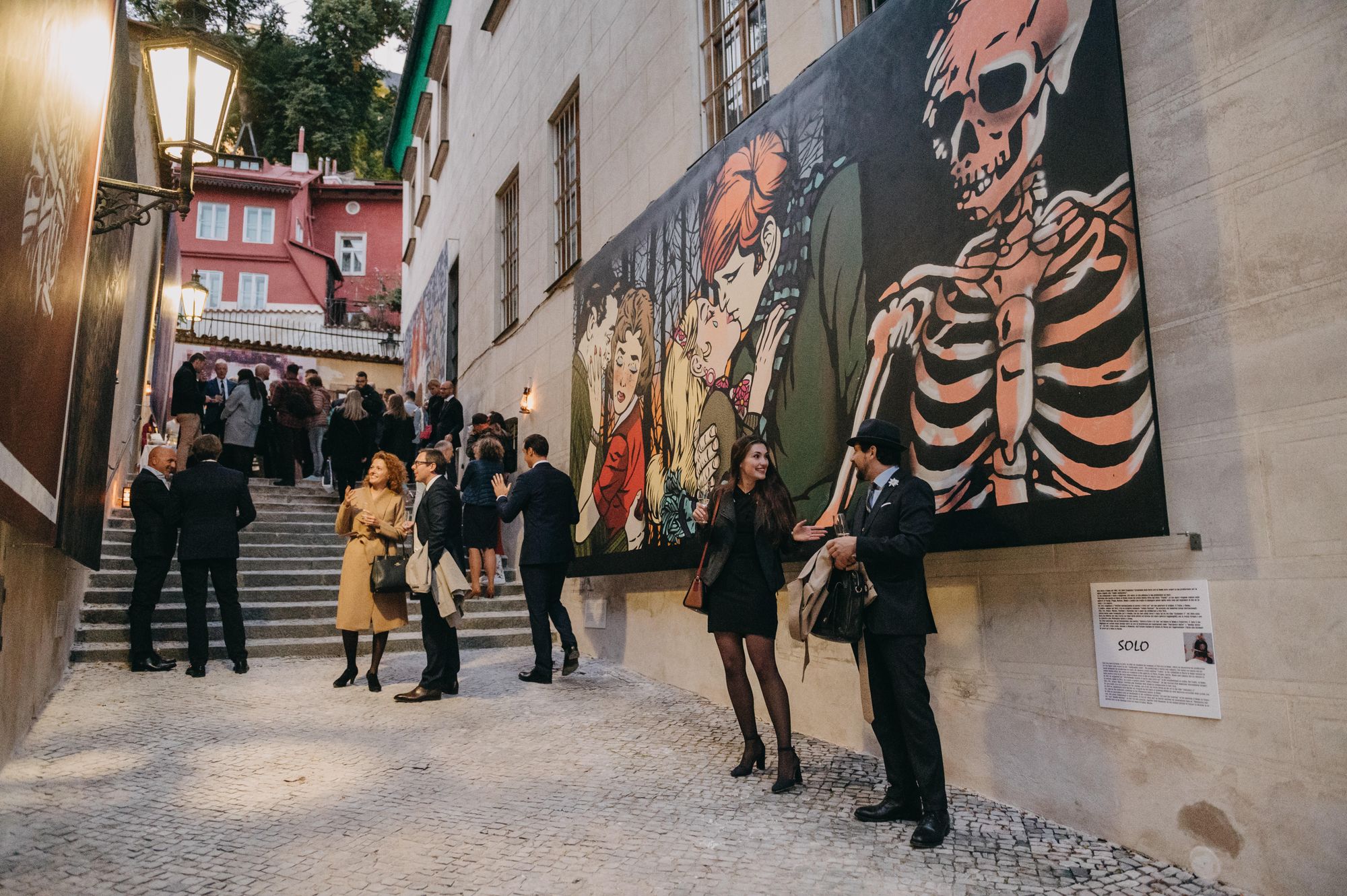 ET CETERA | STREET-ART – Na křídlech svobody – pohled do výstavy, Velvyslanectví Itálie, Praha 2019.