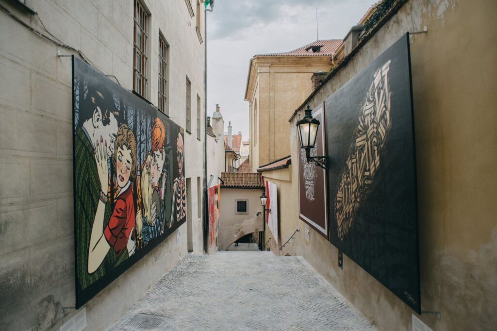 ET CETERA | STREET-ART – Na křídlech svobody – pohled do výstavy, Velvyslanectví Itálie, Praha 2019.